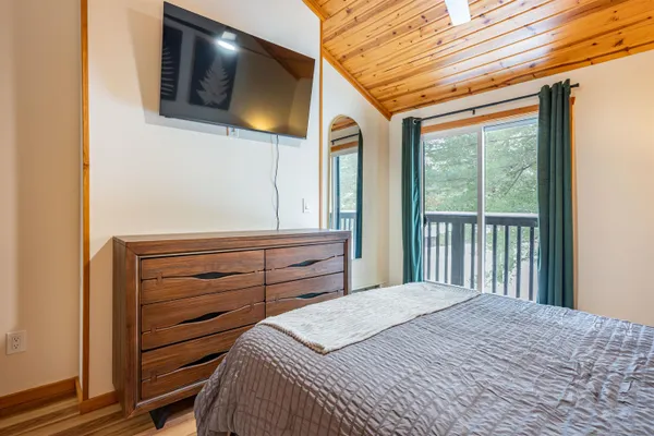 $179,990 | 2 Spruce Trail, Unit 2, Wisconsin Dells, WI 53965