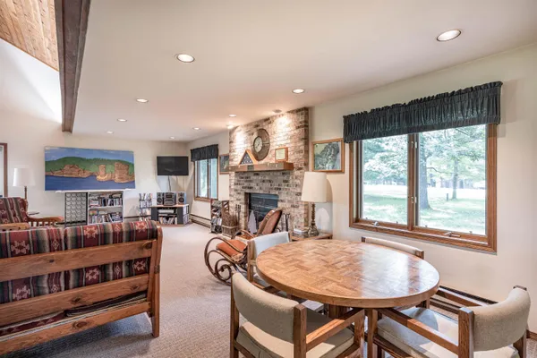 $179,990 | 2 Spruce Trail, Unit 2, Wisconsin Dells, WI 53965