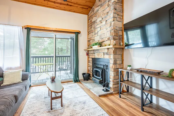 $179,990 | 2 Spruce Trail, Unit 2, Wisconsin Dells, WI 53965