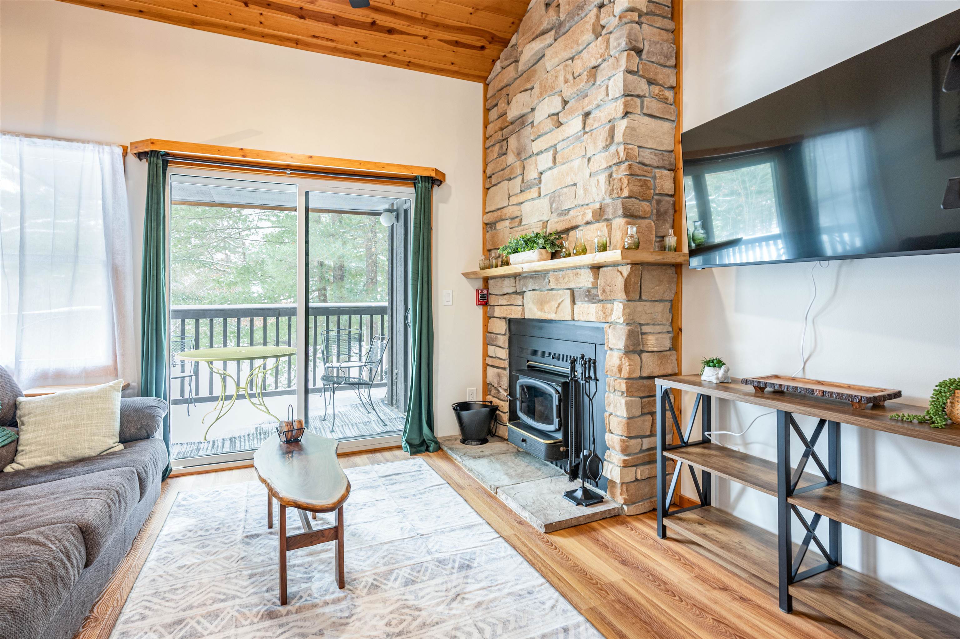 2 Spruce Trail, Unit 2 Wisconsin Dells, WI 53965 - Photo 10 of 50