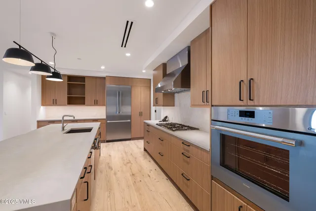 $3,975,000 | 38460 Hwy 6 Avon Co 81620, Unit 229, Avon, CO 81620