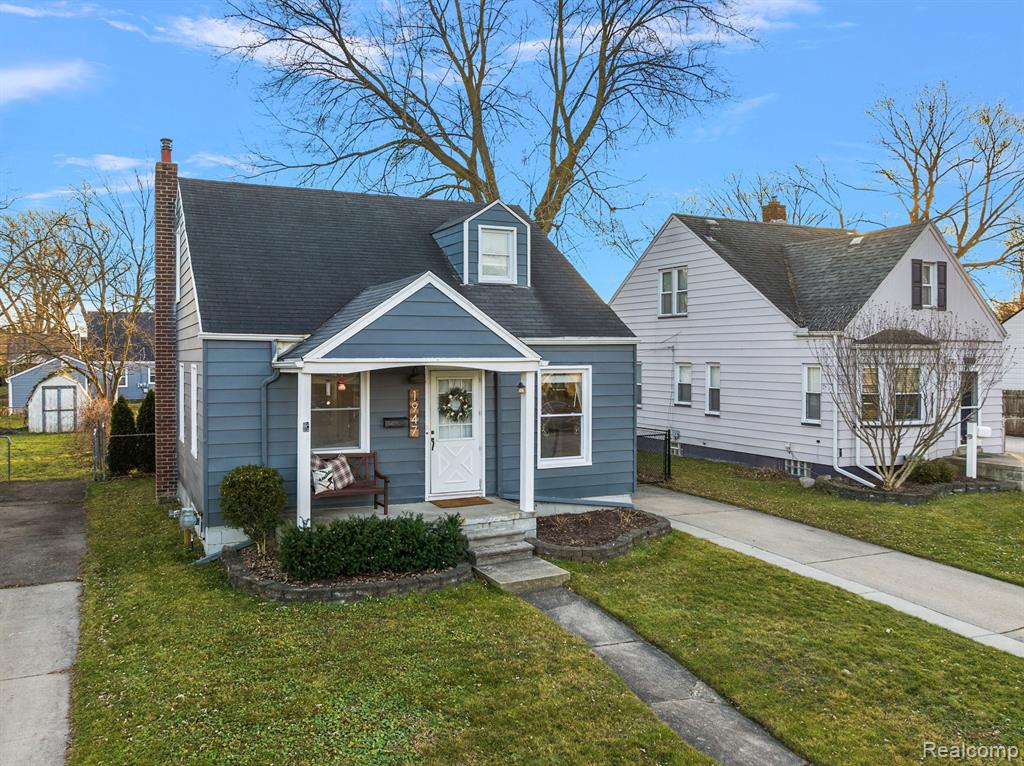 1947 Harvard Road Berkley, MI 48072 - Photo 2 of 55