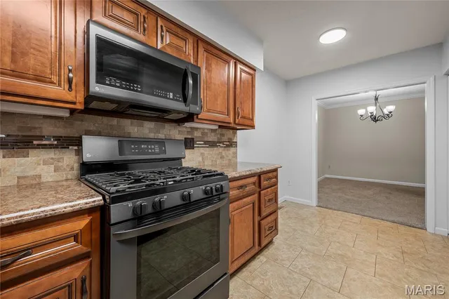 $195,000 | 5581 Baronridge Drive, Unit 5, St. Louis, MO 63129