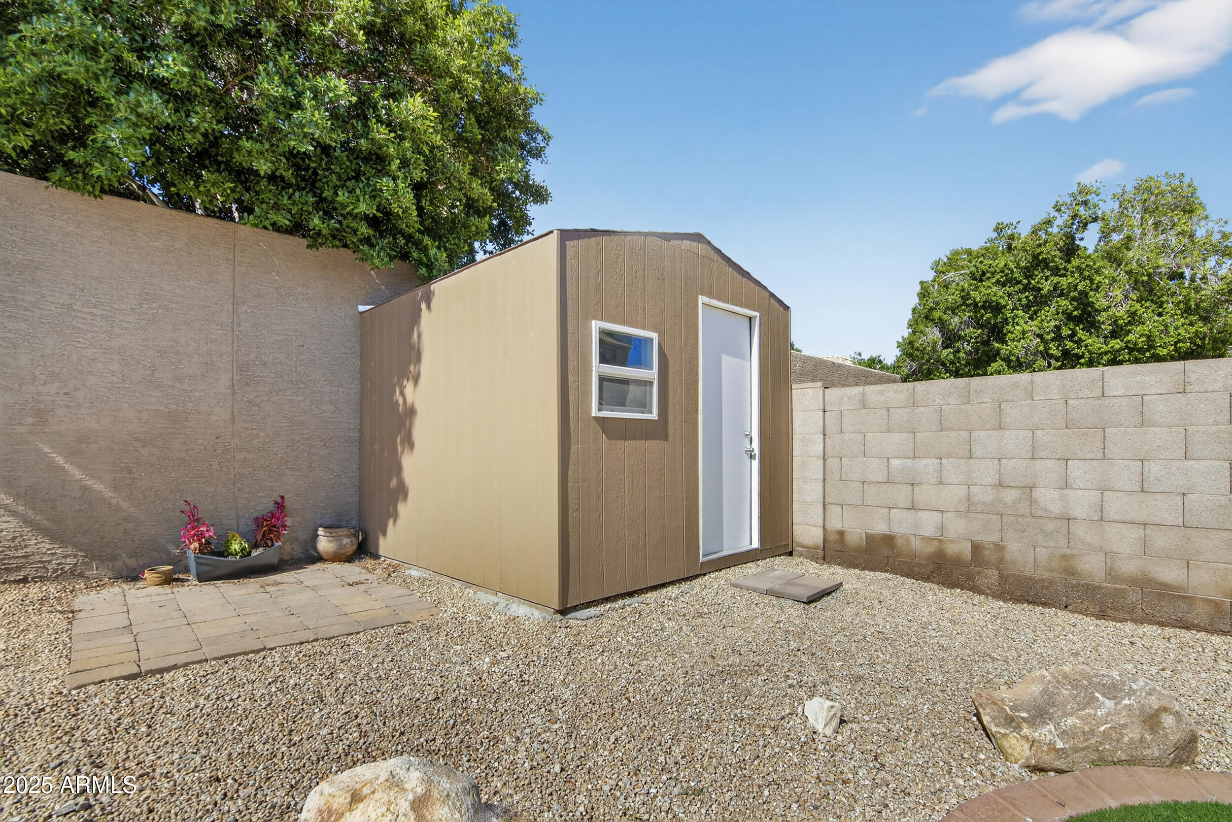 3930 East Agave Road Phoenix, AZ 85044 - Photo 41 of 44 a view of backyard