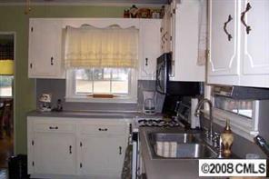 6120 Lewis Road Kings Mountain, NC 28086 - Photo 5 of 8 Gallery Image 5