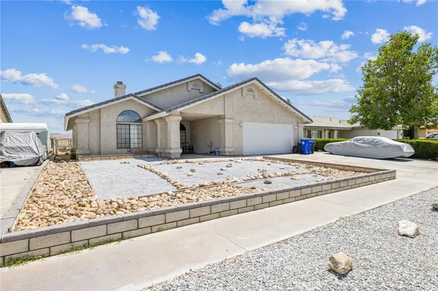 $2,400 | 26323 Corona Drive, Helendale, CA 92342