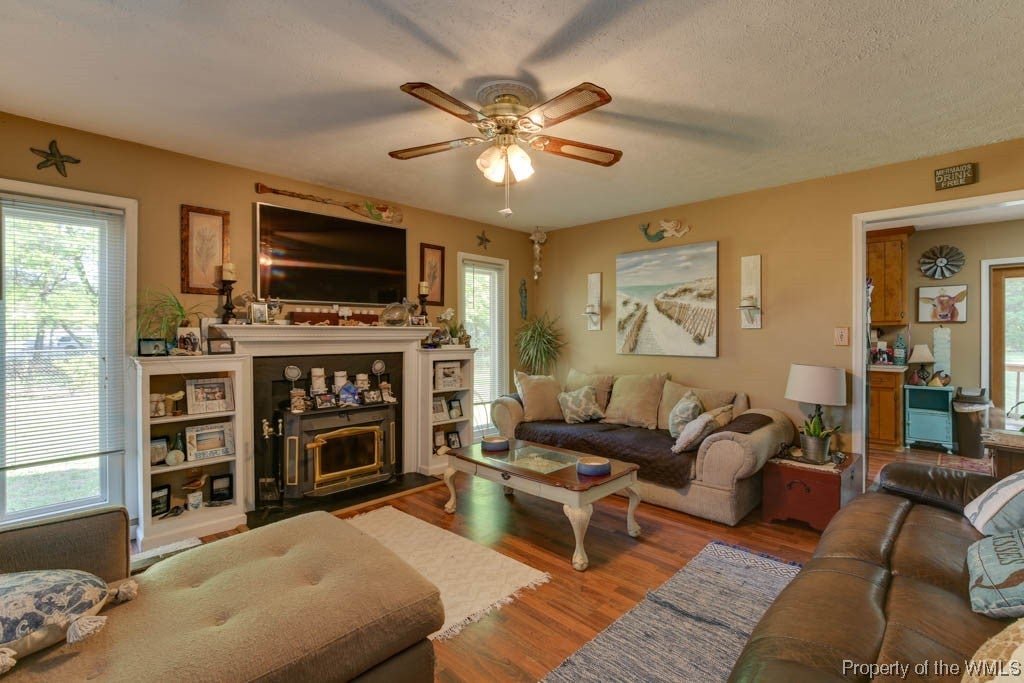 5554 Ark Road Gloucester, VA 23061 - Photo 6 of 33 Gallery Image 6