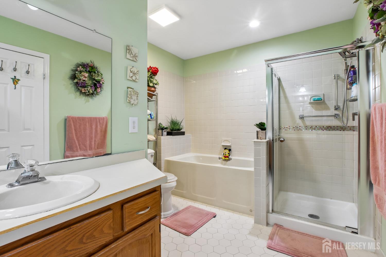 110A Winthrop Road, Unit A Monroe Township, NJ 08831 - Photo 16 of 27