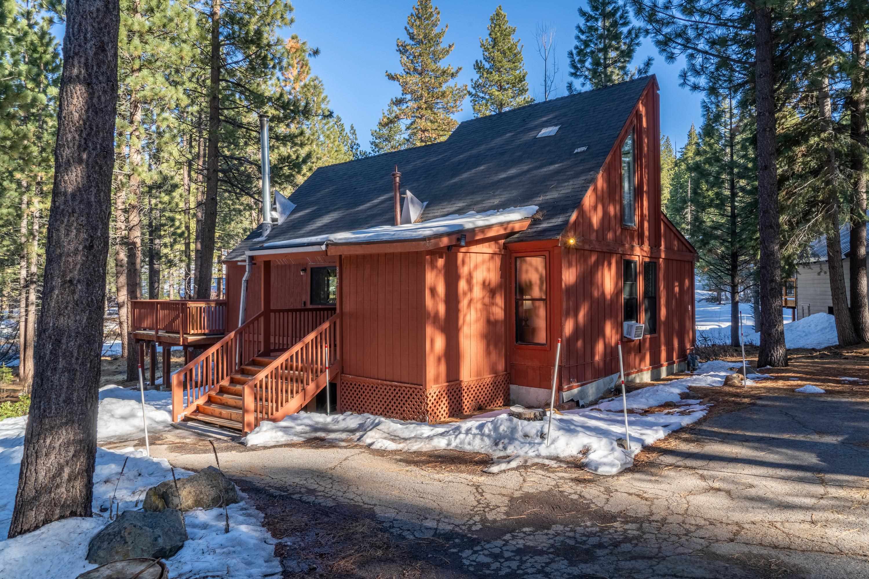 842 Beaver Pond Truckee, CA 96161 - Photo 3 of 22 a view of outdoor space and deck