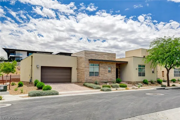 $945,000 | 10885 Crimson Cliffs Avenue, Las Vegas, NV 89135