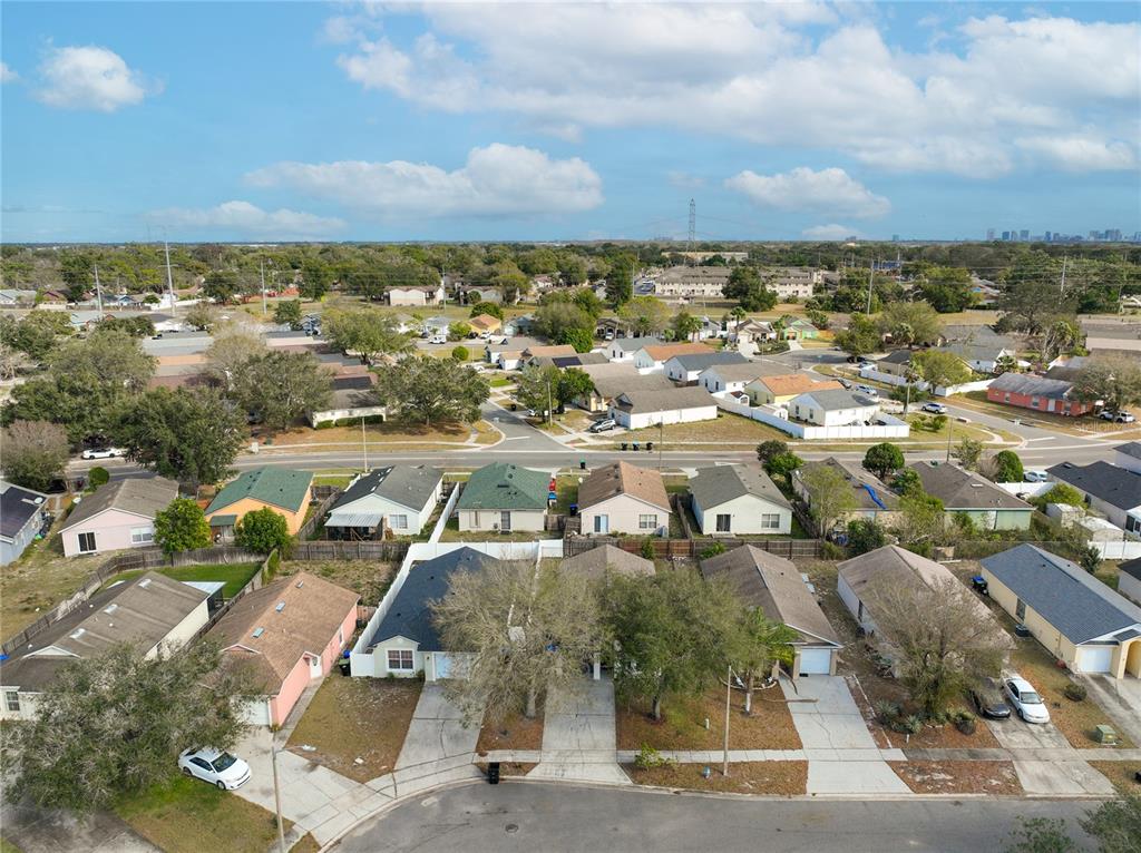 1715 Pointe Ridge Court Orlando, FL 32808 - Photo 4 of 51