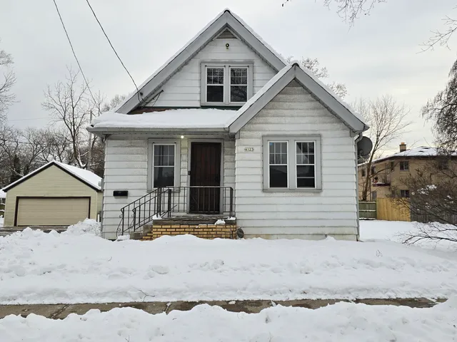 $119,900 | 4123 Good Hope Road, Milwaukee, WI 53209