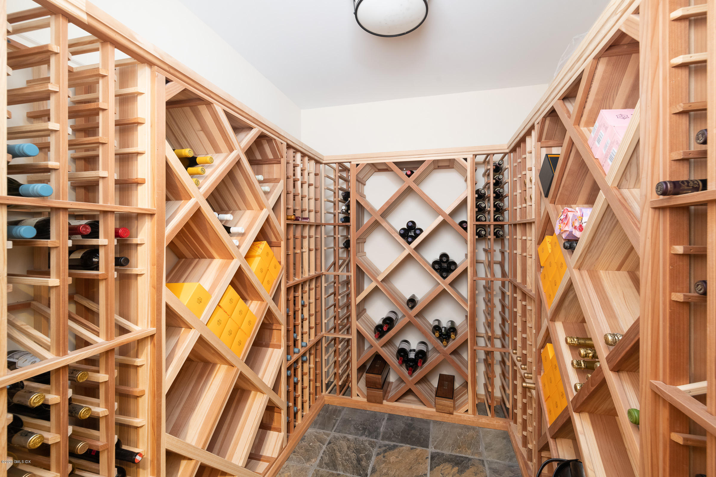 55 Perkins Road Greenwich, CT 06830 - Photo 27 of 38