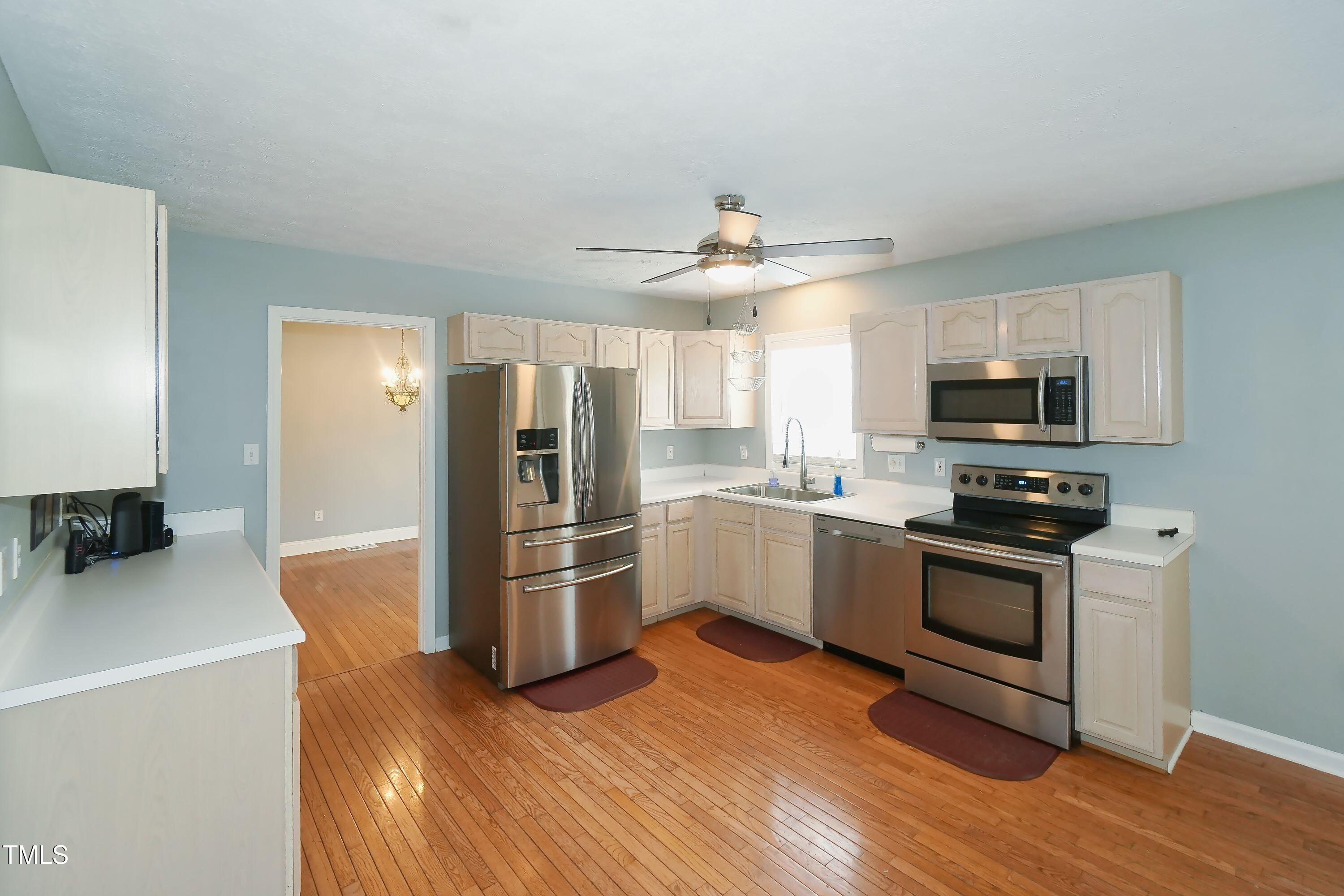 2315 Lansdale Road Hillsborough, NC 27278 - Photo 16 of 40 Kitchen