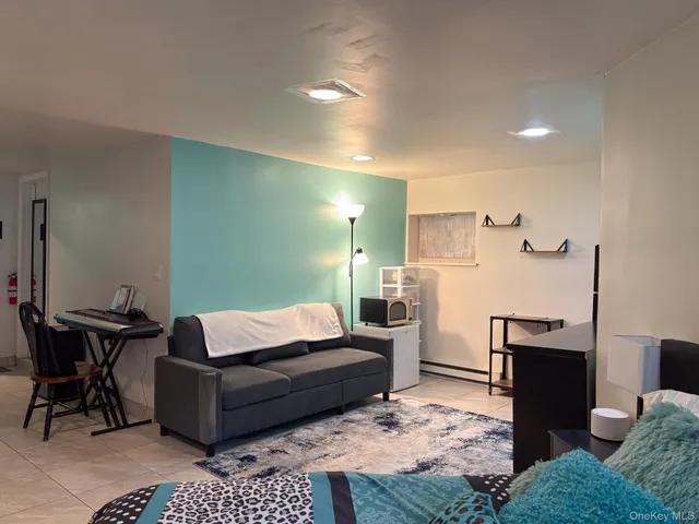 $2,000 | 12 Edelweiss Drive, Woodridge, NY 12789