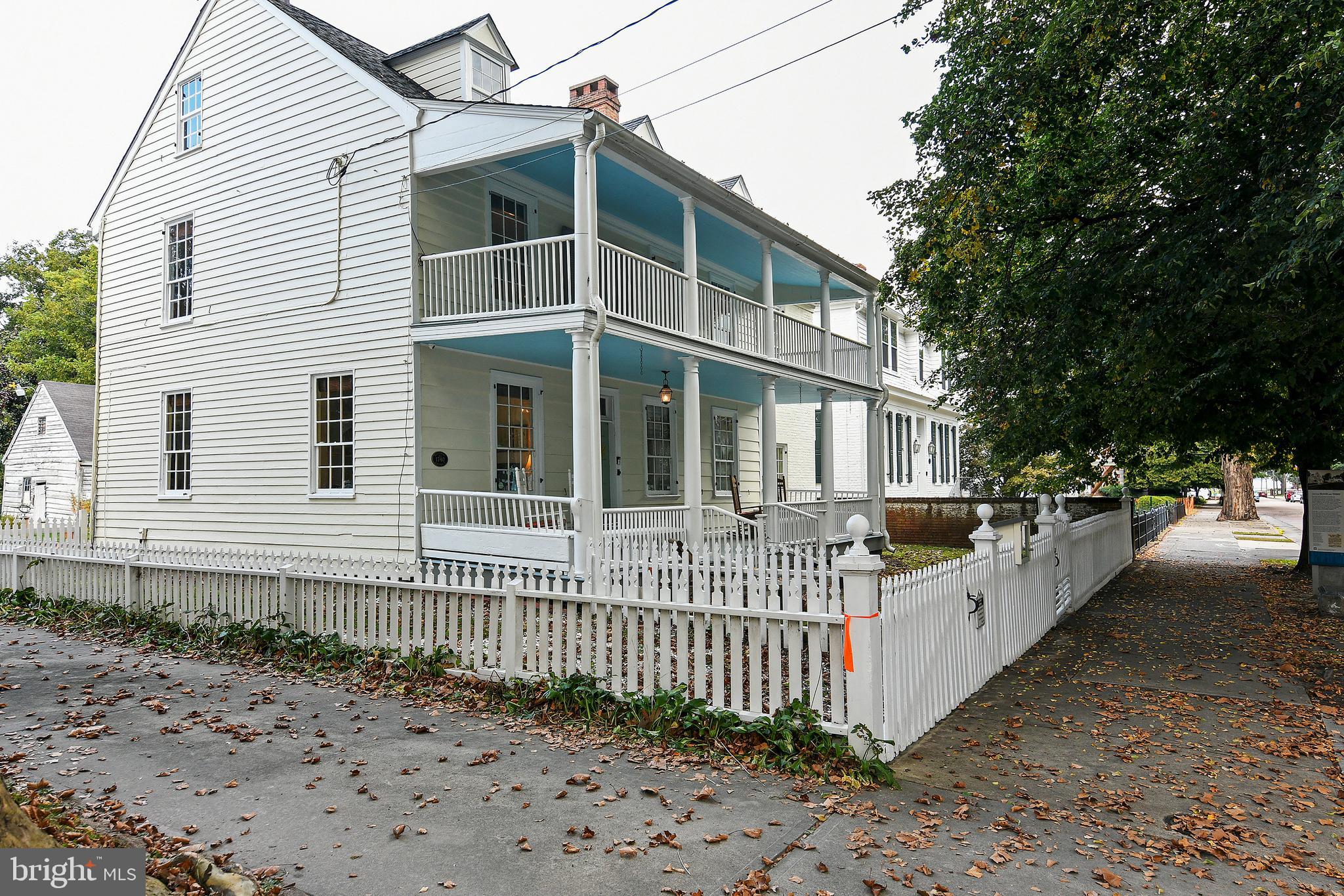 207 High Street Cambridge, MD 21613 - Photo 2 of 44 Left View of 207