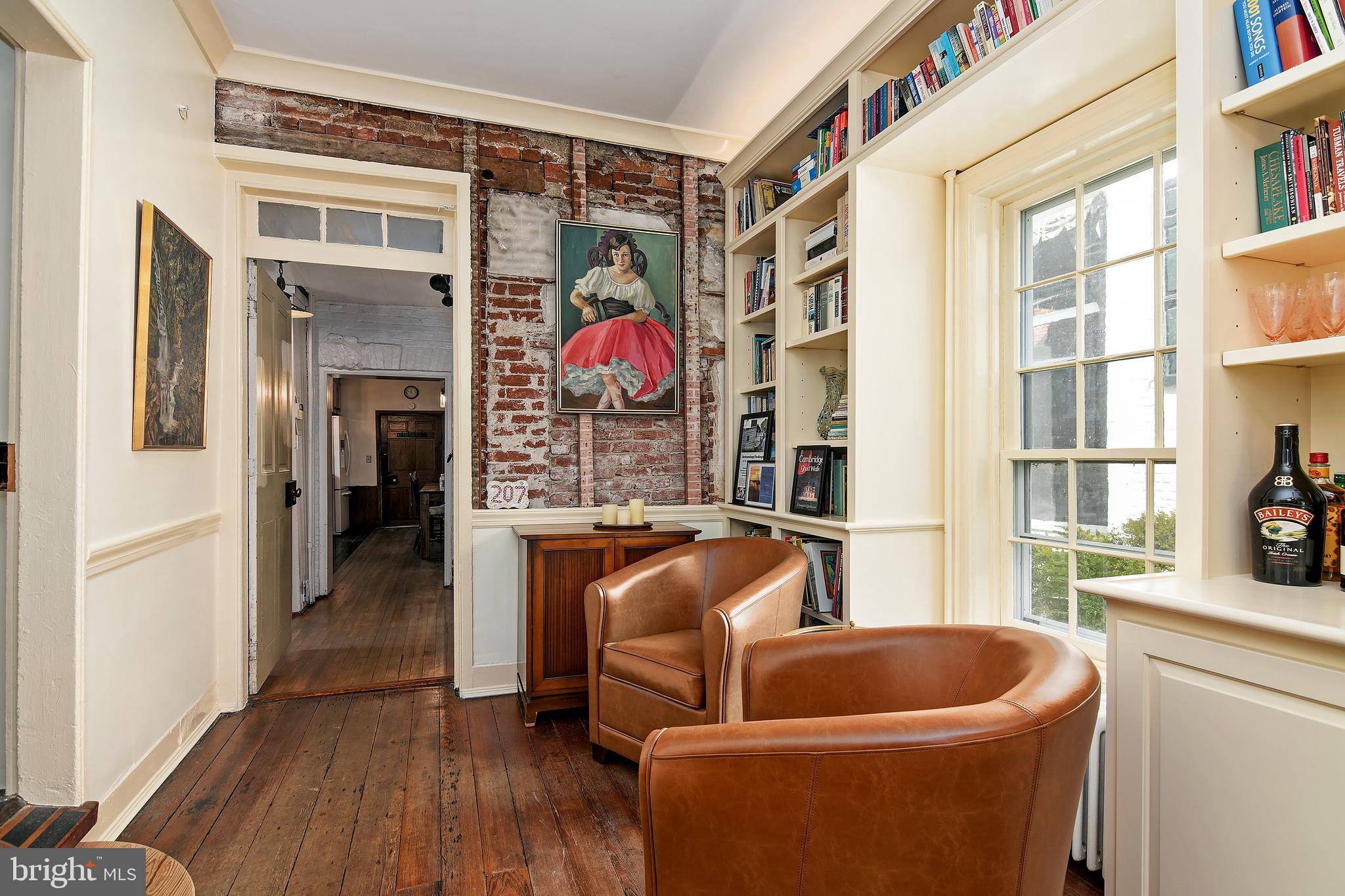 207 High Street Cambridge, MD 21613 - Photo 24 of 44 Beautiful Built In Bookcases