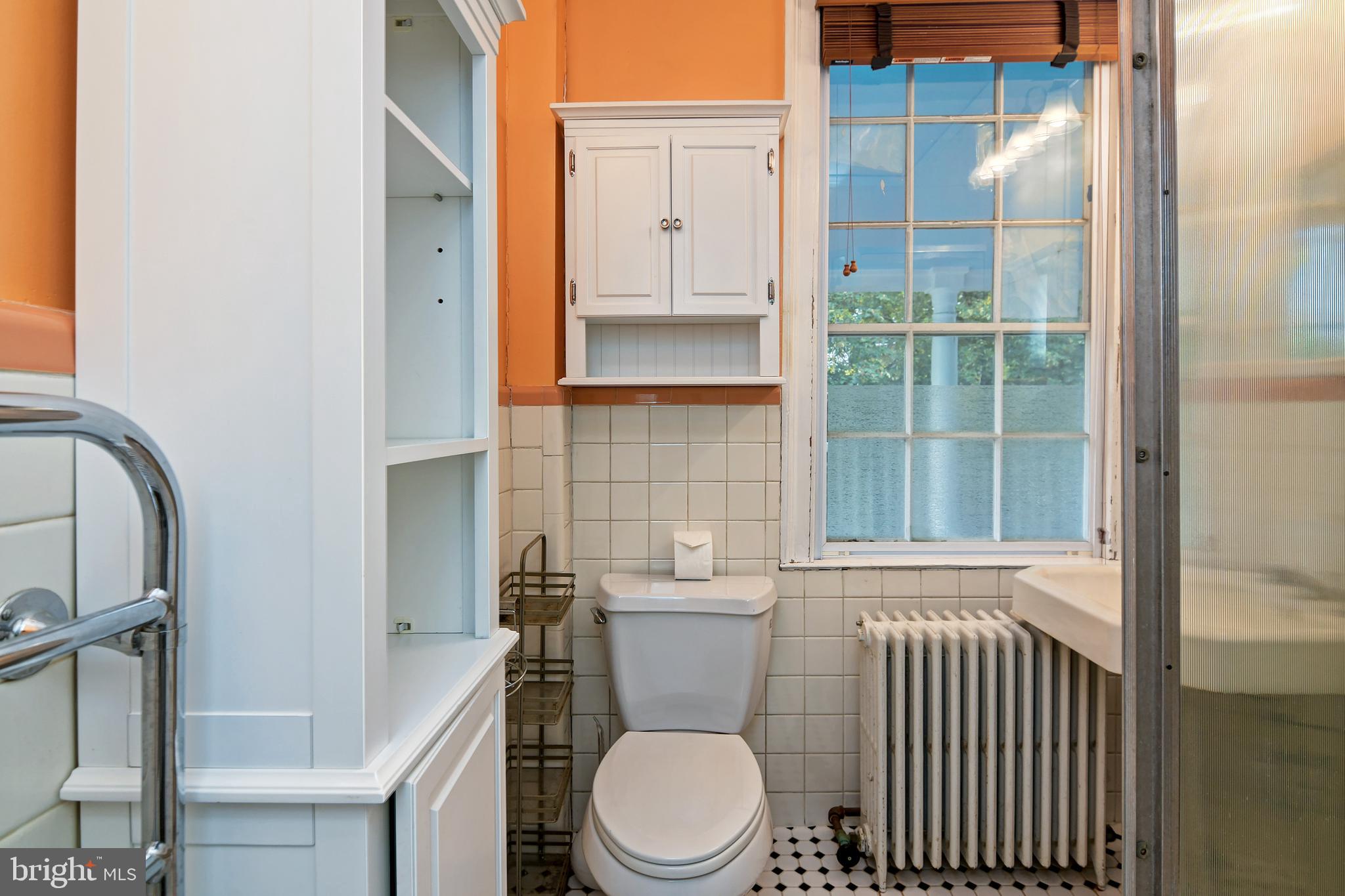 207 High Street Cambridge, MD 21613 - Photo 37 of 44 Bath #1 on 2nd Floor