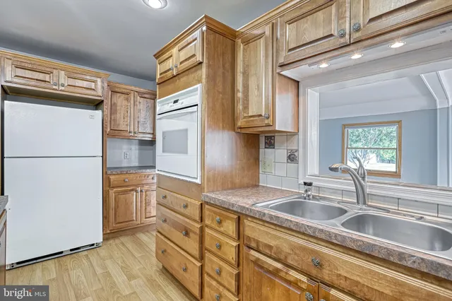 $454,999 | 305 West Shady Lane, Enola, PA 17025