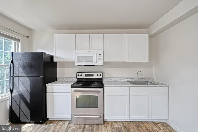 $454,999 | 305 West Shady Lane, Enola, PA 17025