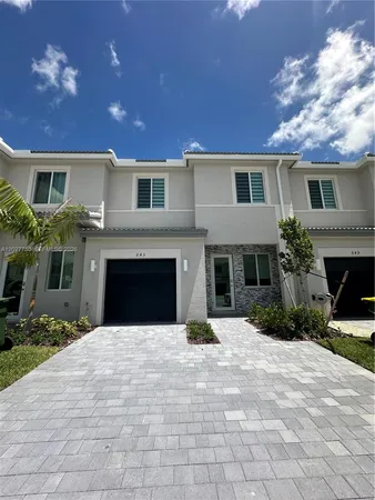 $2,900 | 643 Southeast 15th Street, Homestead, FL 33034