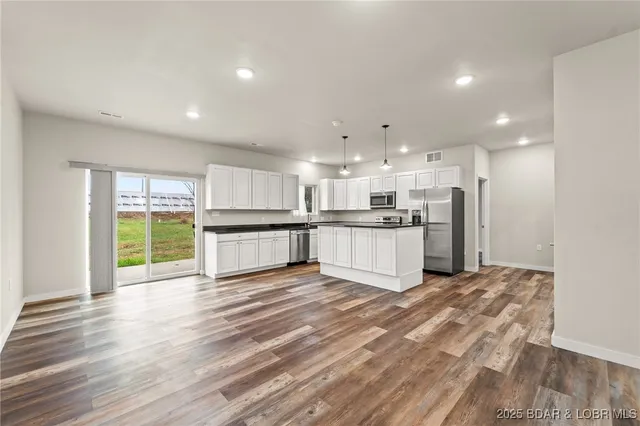 $290,000 | 7014 Carmel Drive, Fulton, MO 65251