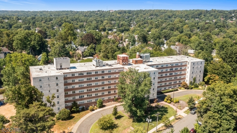 36 Hawthorne Place, Unit 2I Montclair, NJ 07042 - Photo 13 of 23 a view of a buildings