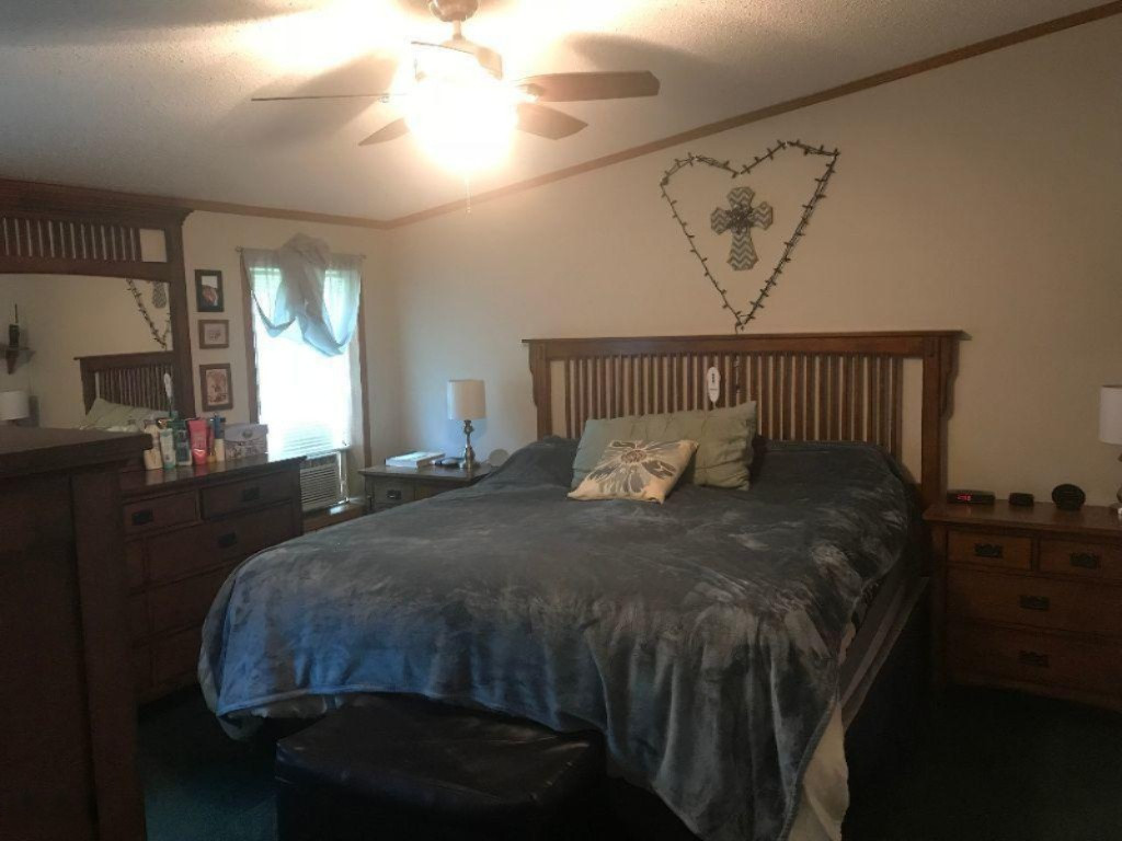 4831 MacArthur Road Muskegon, MI 49442 - Photo 11 of 23 master bedroom mac