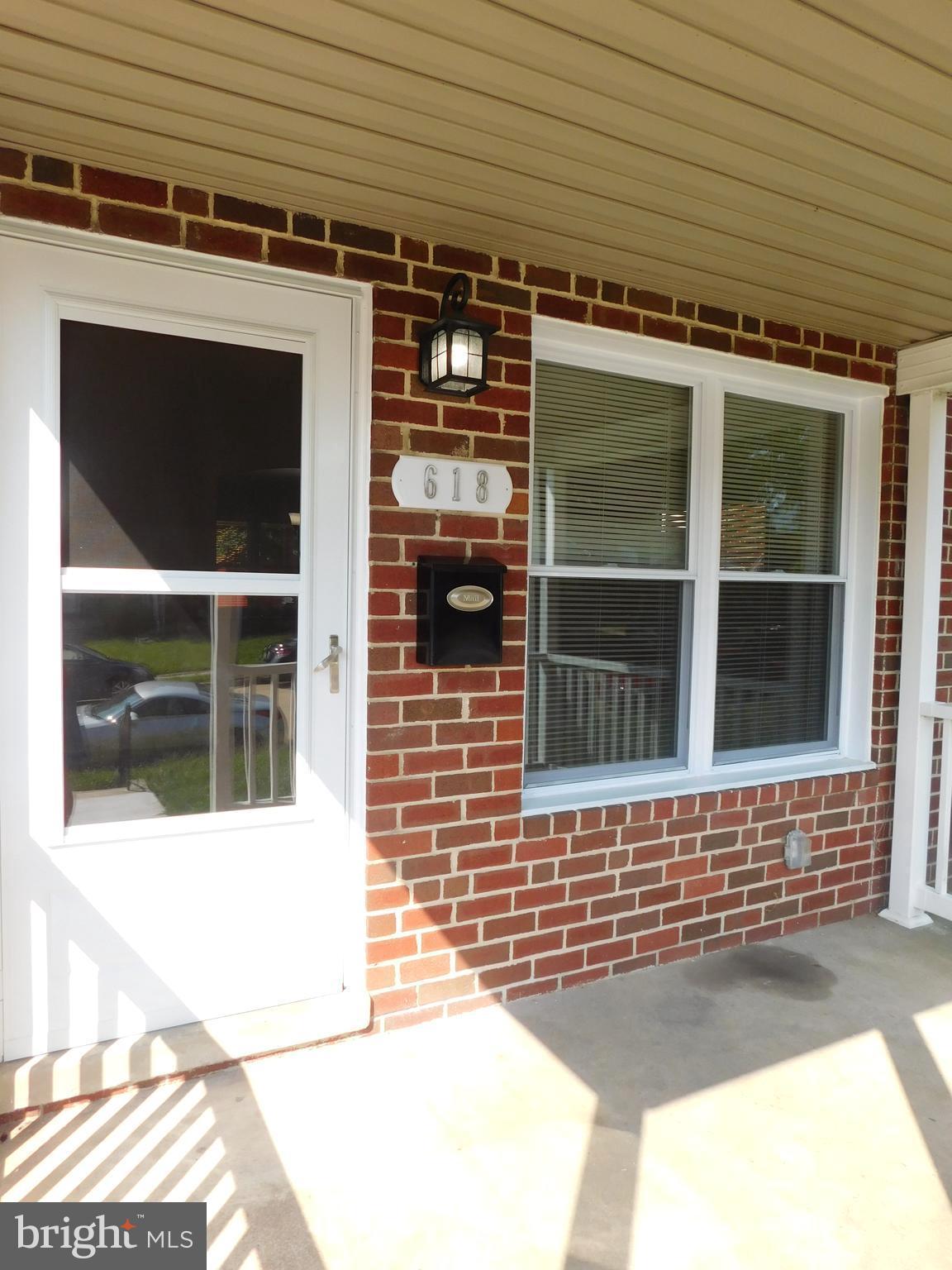 618 Brisbane Road Baltimore, MD 21229 - Photo 3 of 30 a view of door