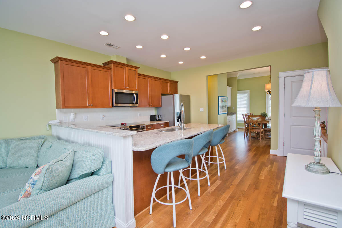 175 Atlantic Boulevard Atlantic Beach, NC 28512 - Photo 21 of 61 Kitchen