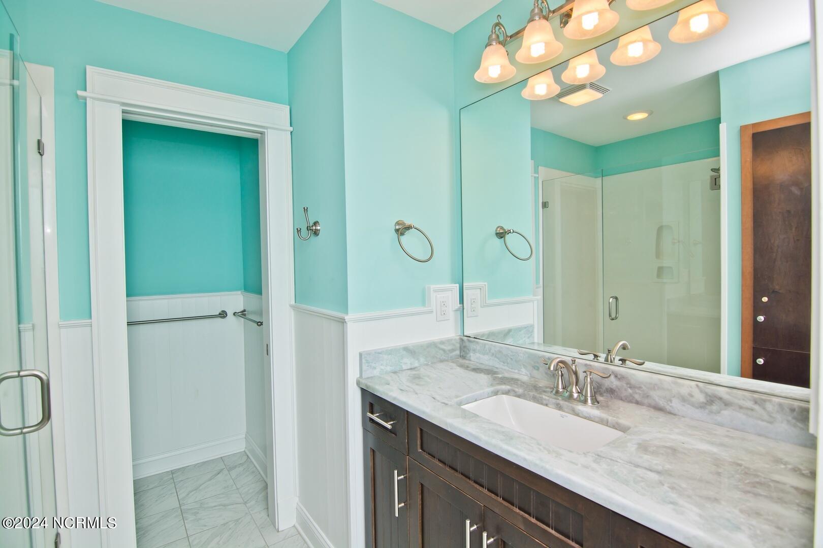 175 Atlantic Boulevard Atlantic Beach, NC 28512 - Photo 29 of 61 Primary Bath