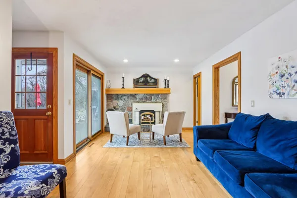 $675,000 | W338-s4370 Drumlin Drive, Dousman, WI 53118