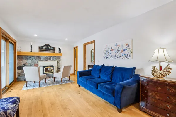 $675,000 | W338-s4370 Drumlin Drive, Dousman, WI 53118
