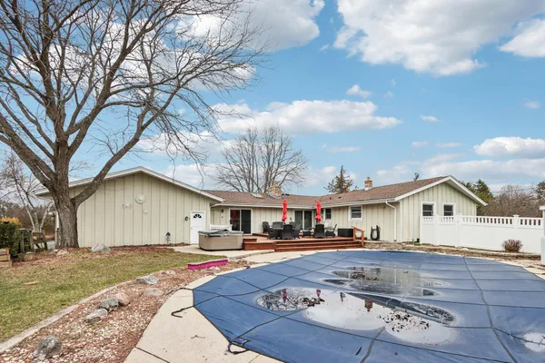 $675,000 | W338-s4370 Drumlin Drive, Dousman, WI 53118