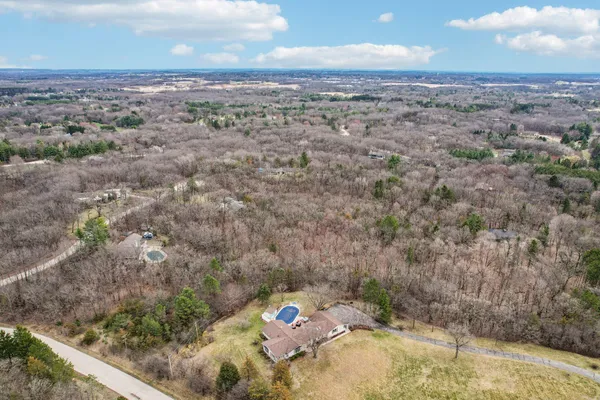 $675,000 | W338-s4370 Drumlin Drive, Dousman, WI 53118
