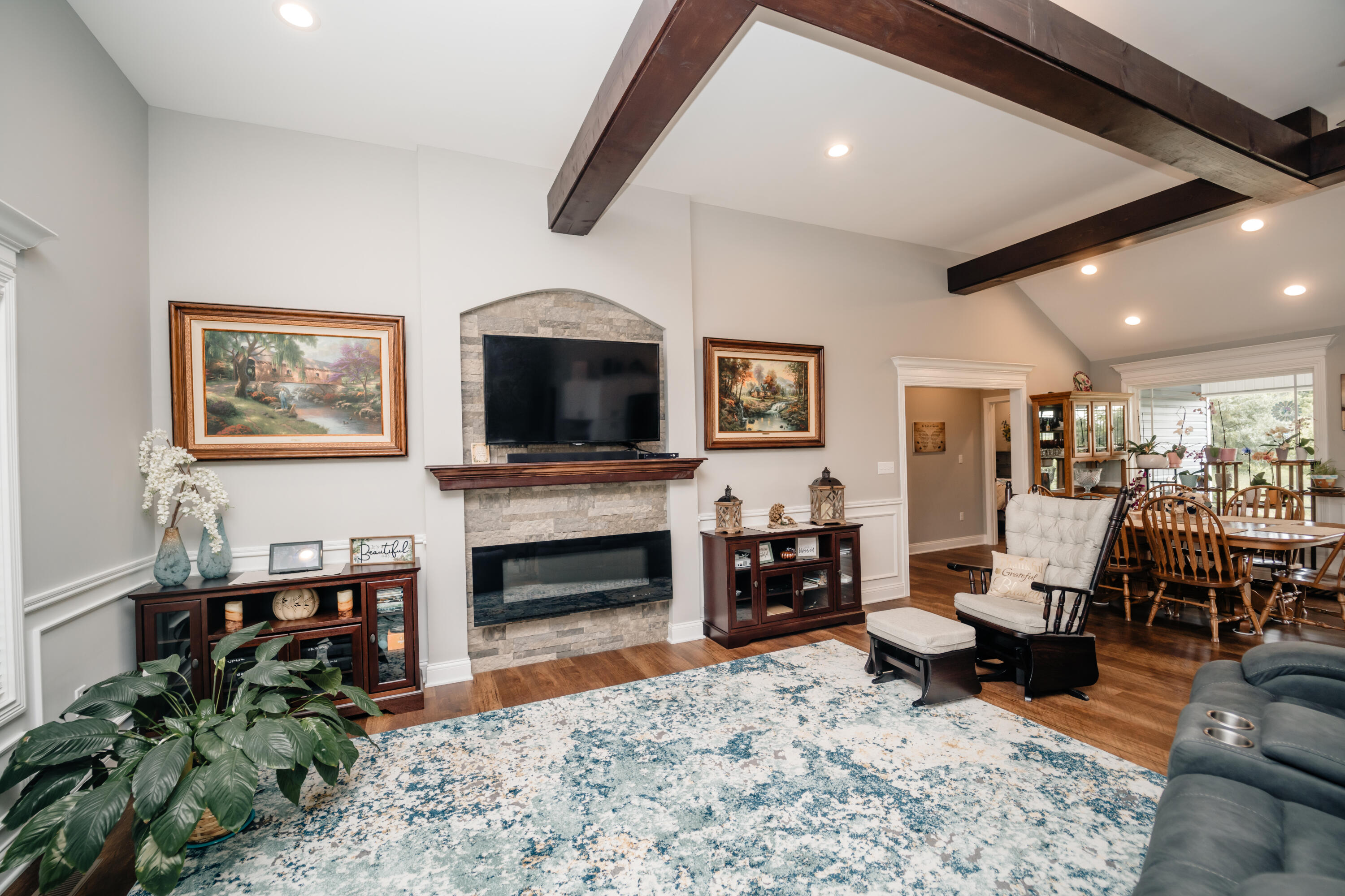 15 Lake Ridge Road Somerset, KY 42503 - Photo 3 of 14 Rustic Wood Beams!