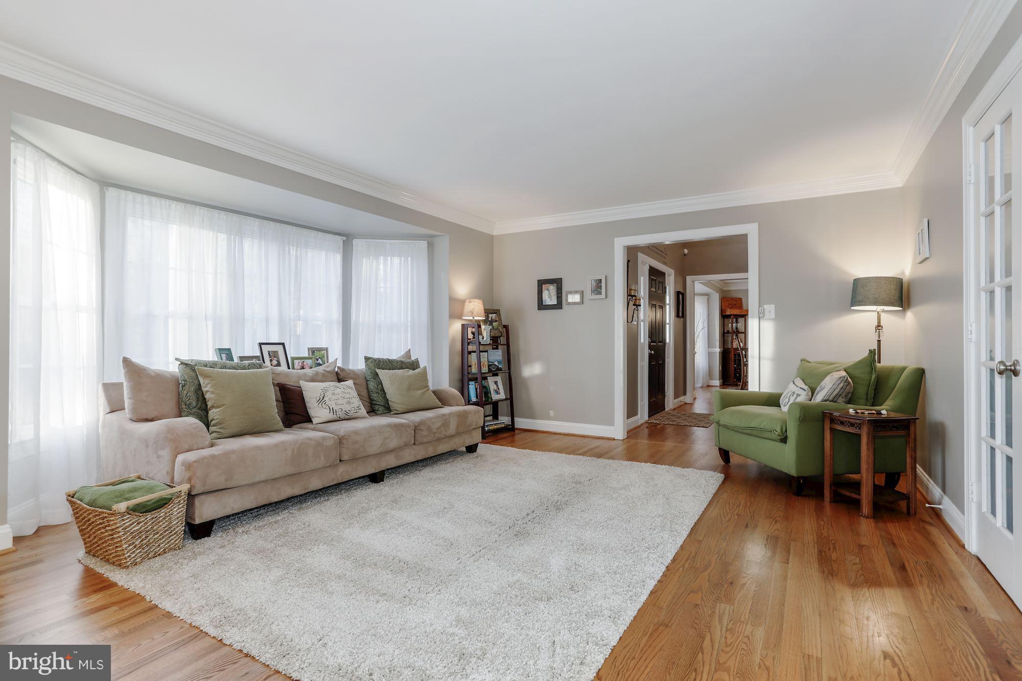 7163 Baldwin Ridge Road Warrenton, VA 20187 - Photo 17 of 35 Living Room