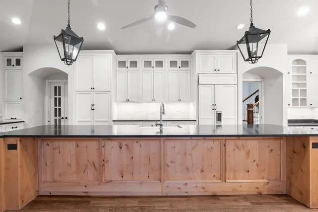 $839,000 | 1292 Oak Trail Drive, Libertyville, IL 60048