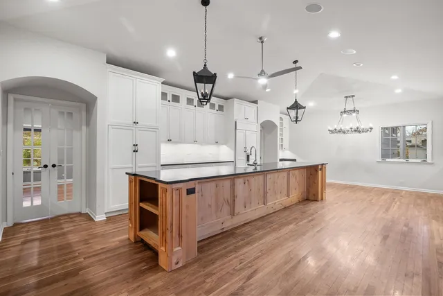 $839,000 | 1292 Oak Trail Drive, Libertyville, IL 60048