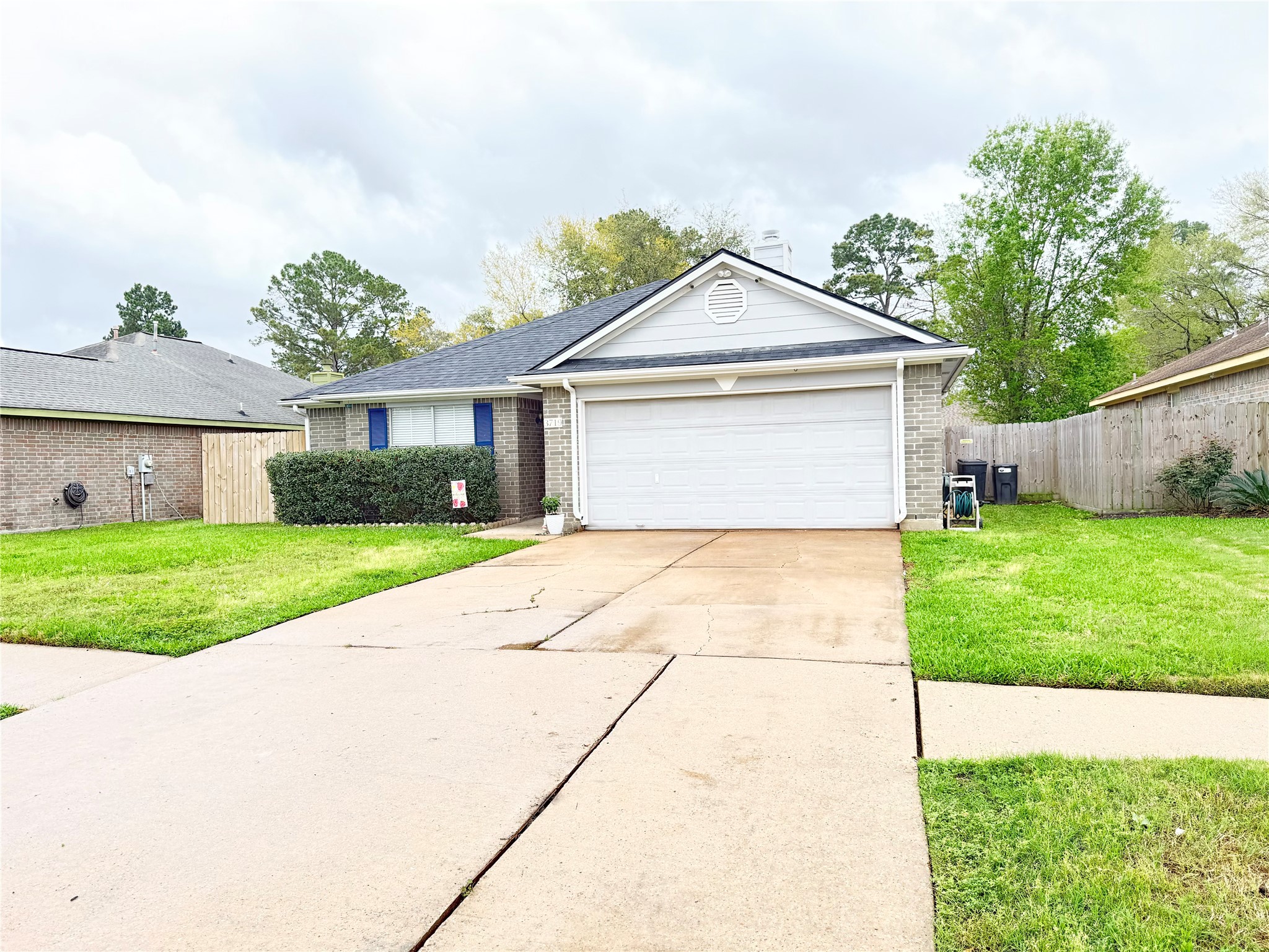 3719 Nutwood Lane Spring, TX 77389 - Photo 2 of 33
