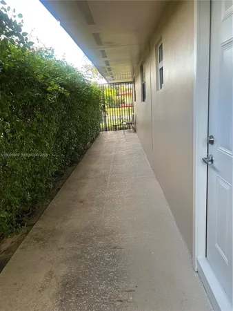 $1,200 | 9945 Southwest 164th Terrace, Unit 1, Miami, FL 33157