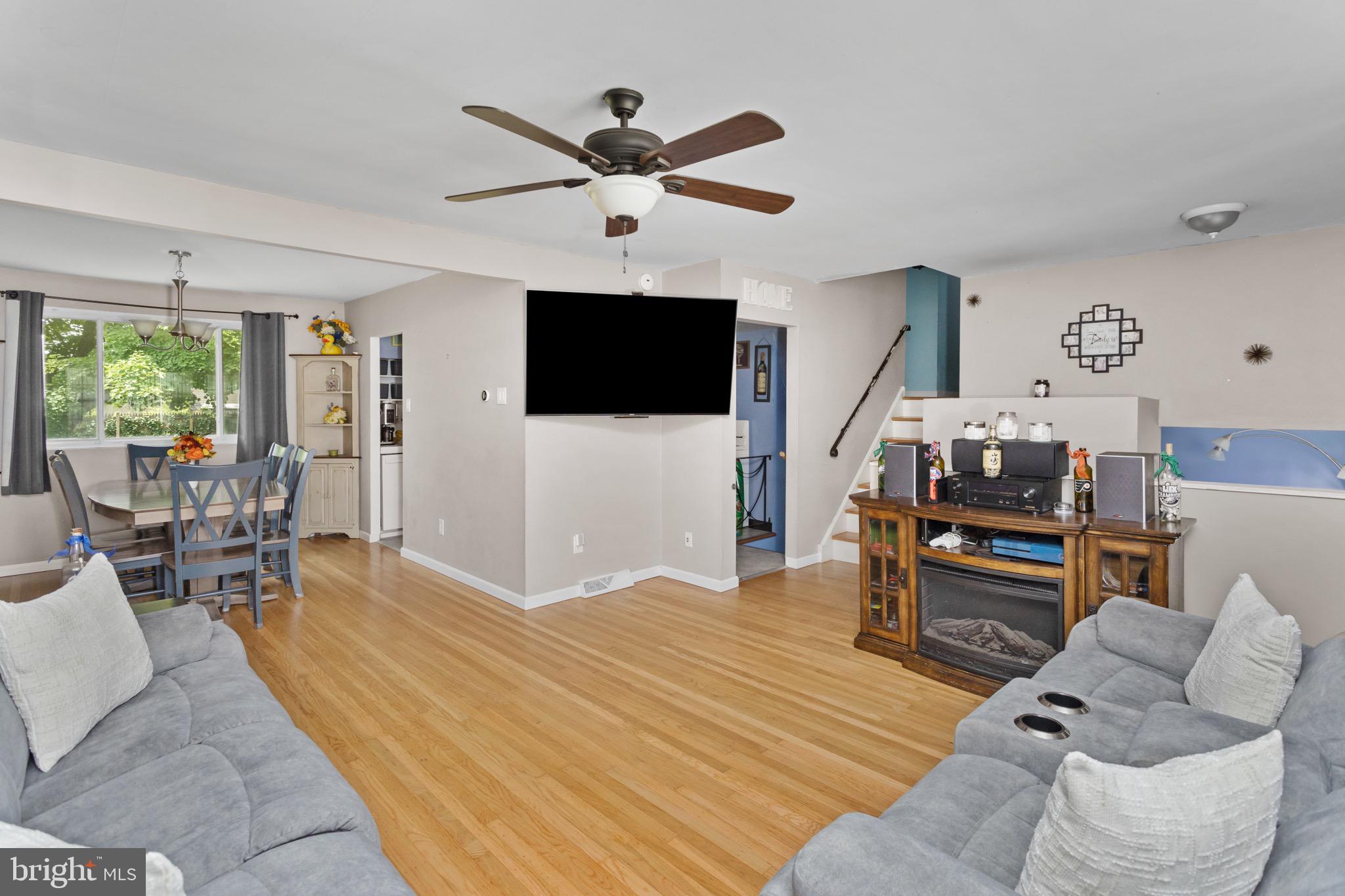 809 Woodlane Road Edgewater Park, NJ 08010 - Photo 8 of 30