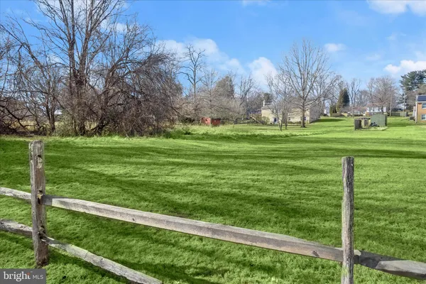 $275,000 | 20821 Brooke Knolls Road, Gaithersburg, MD 20882