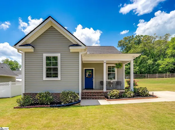 $265,000 | 505 West D Avenue, Easley, SC 29640