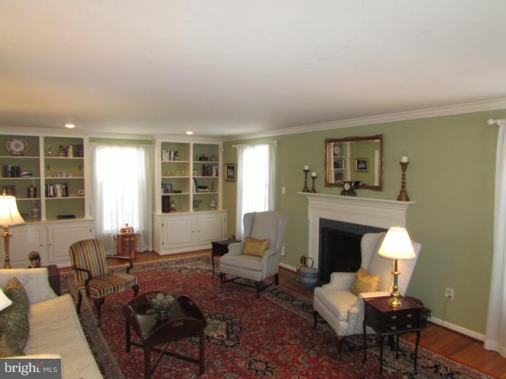 1746 Weedon Road Wayne, PA 19087 - Photo 3 of 25 Living Room
