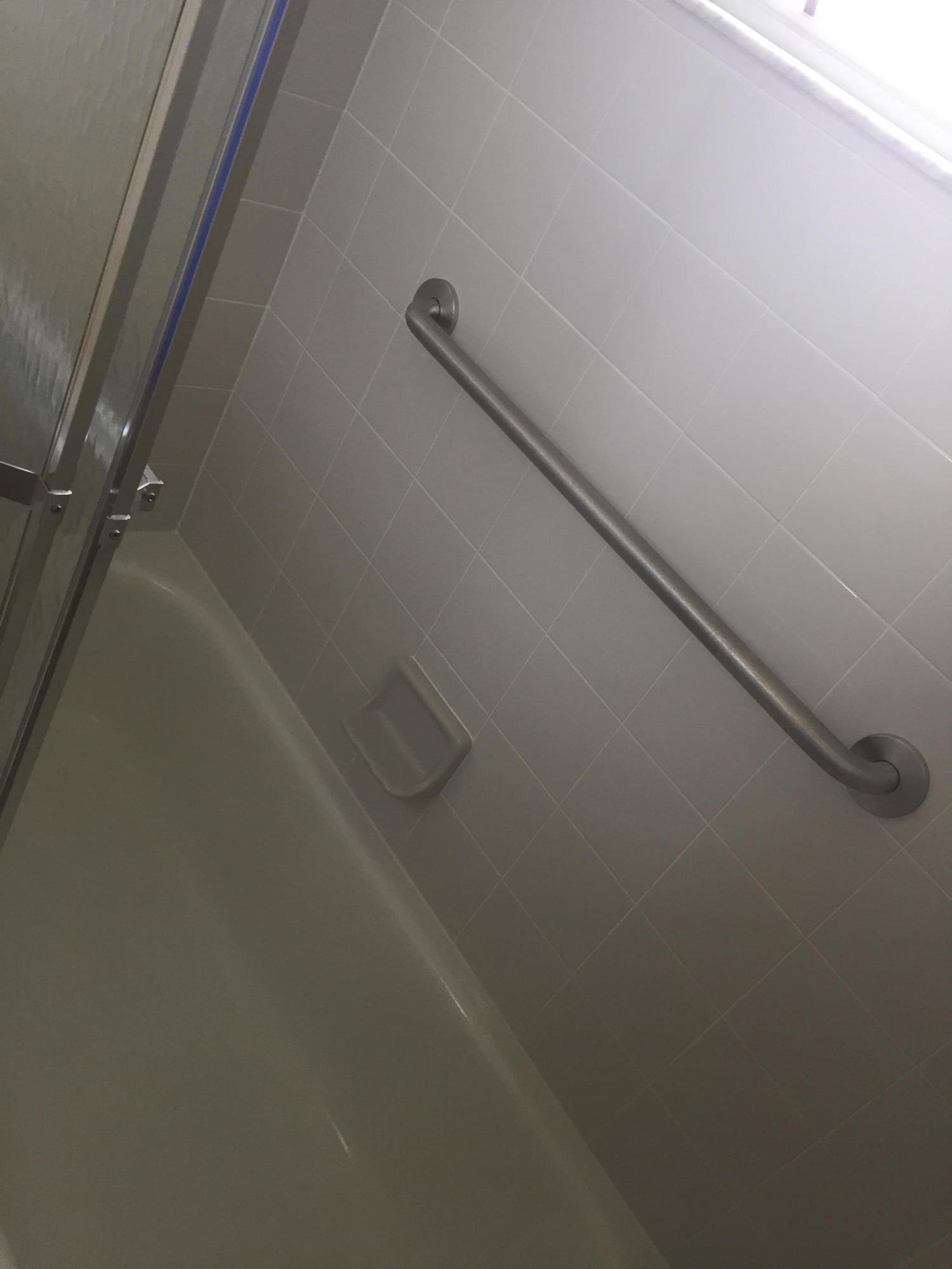 176 Cove Road Greenacres, FL 33413 - Photo 11 of 66 Guest bathroom