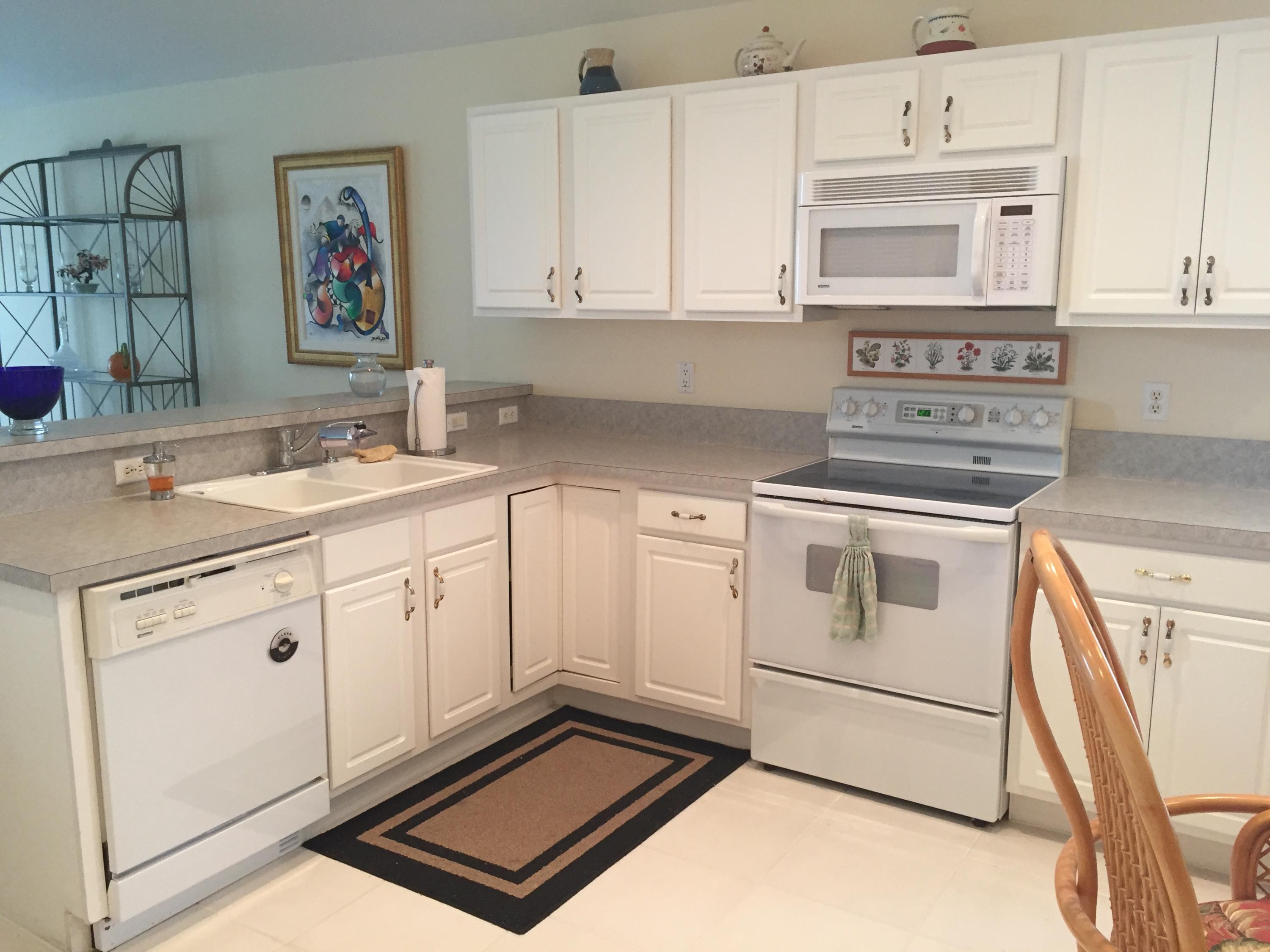 176 Cove Road Greenacres, FL 33413 - Photo 28 of 66 Kitchen