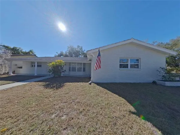 $2,569 | Undisclosed Address, Palm Harbor, FL 34683