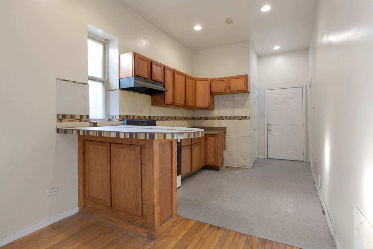 1640 South Pulaski Road Chicago, IL 60623 - Photo 13 of 24