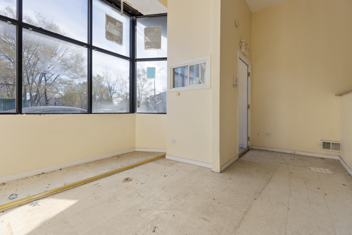 1640 South Pulaski Road Chicago, IL 60623 - Photo 4 of 24